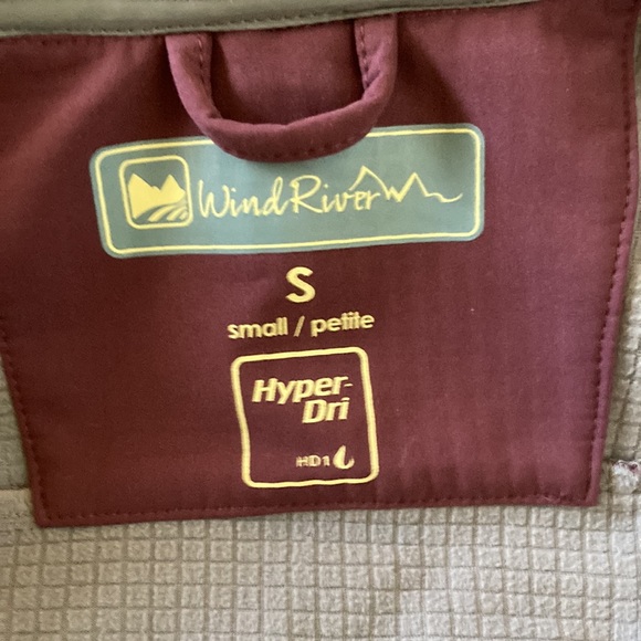 WindRiver 3in1 jacket - Picture 10 of 16